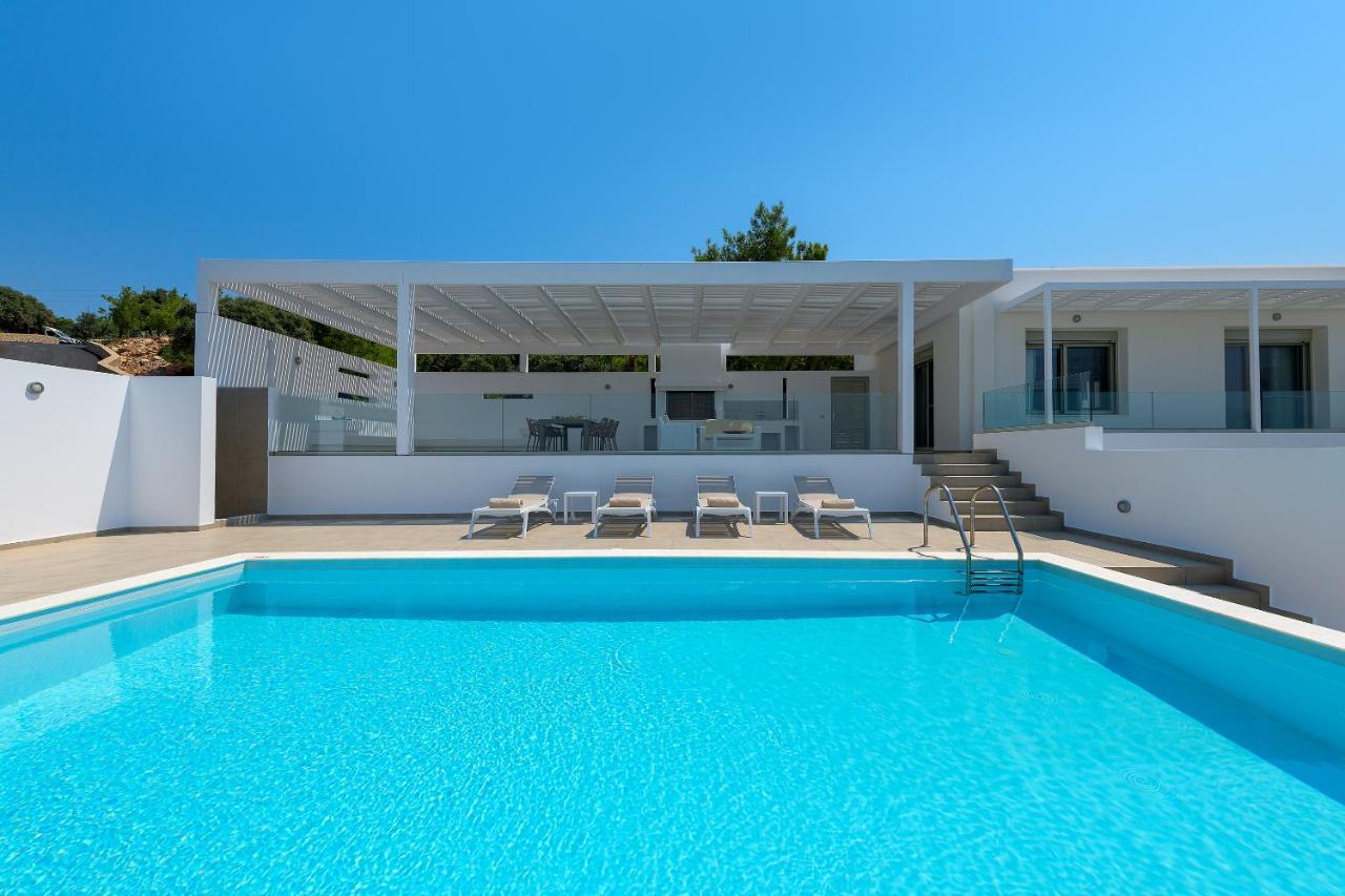 Villa Allegra with pool in Pefkos, Lindos area Pefki Exterior foto